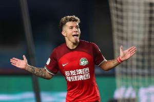 开云体育安卓下载-纳萨里奥赛前称赞王国明：非常稳健，本可以在国家队得到更多机会